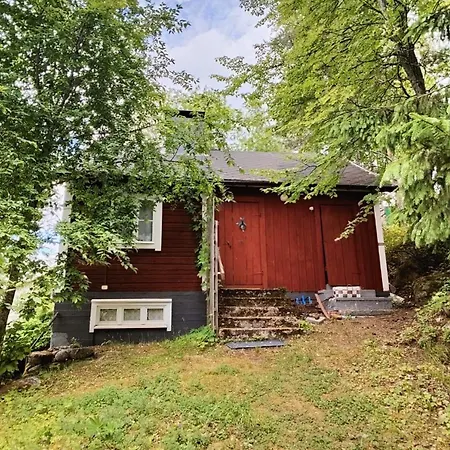 Vaeaeksyn Mummola Villa *