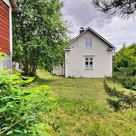 Vila Vaeaeksyn Mummola